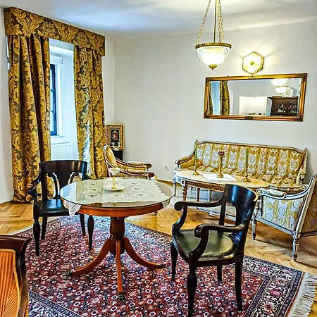 Schloss Suessenstein בית הארחה Huettenberg