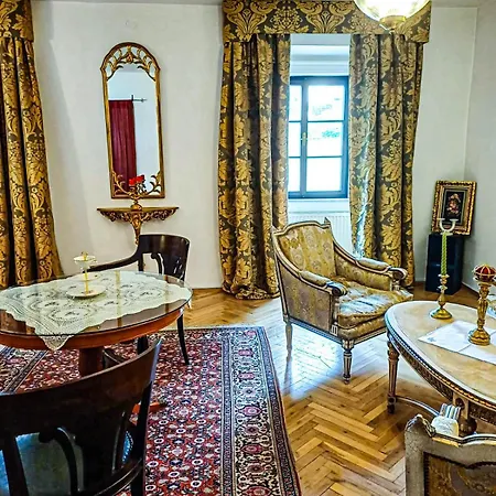 Schloss Suessenstein בית הארחה