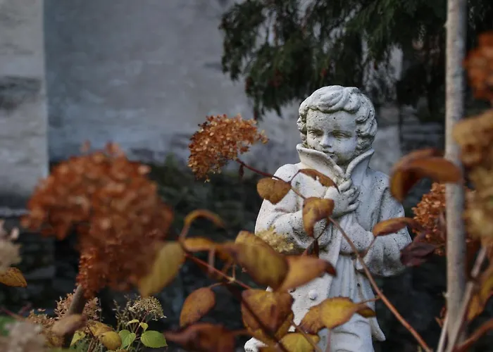 Konukevi Schloss Suessenstein 3*