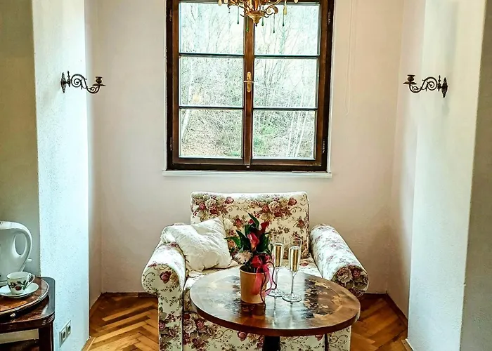 בית הארחה Schloss Suessenstein 3*